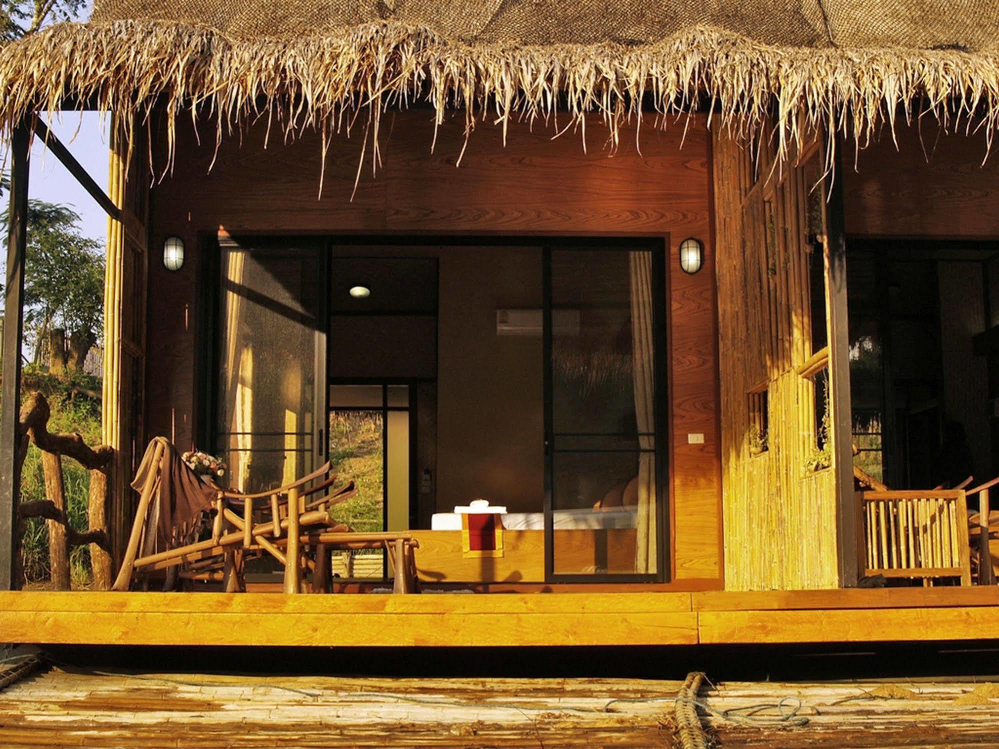 Boutique Raft Resort Ban Huai Maenam Noi Esterno foto